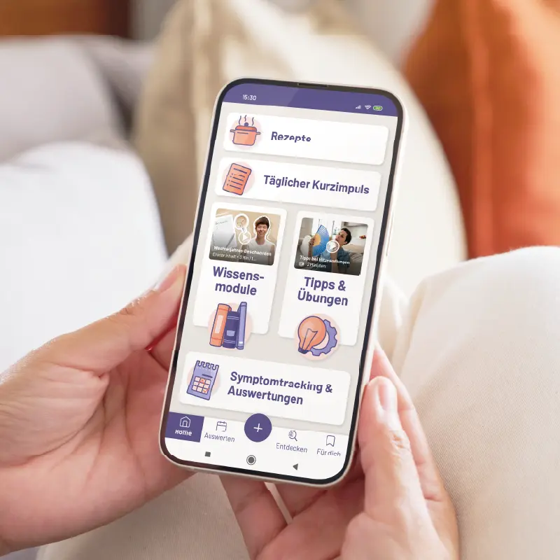 Frau mit der Vera-App auf dem Smartphone